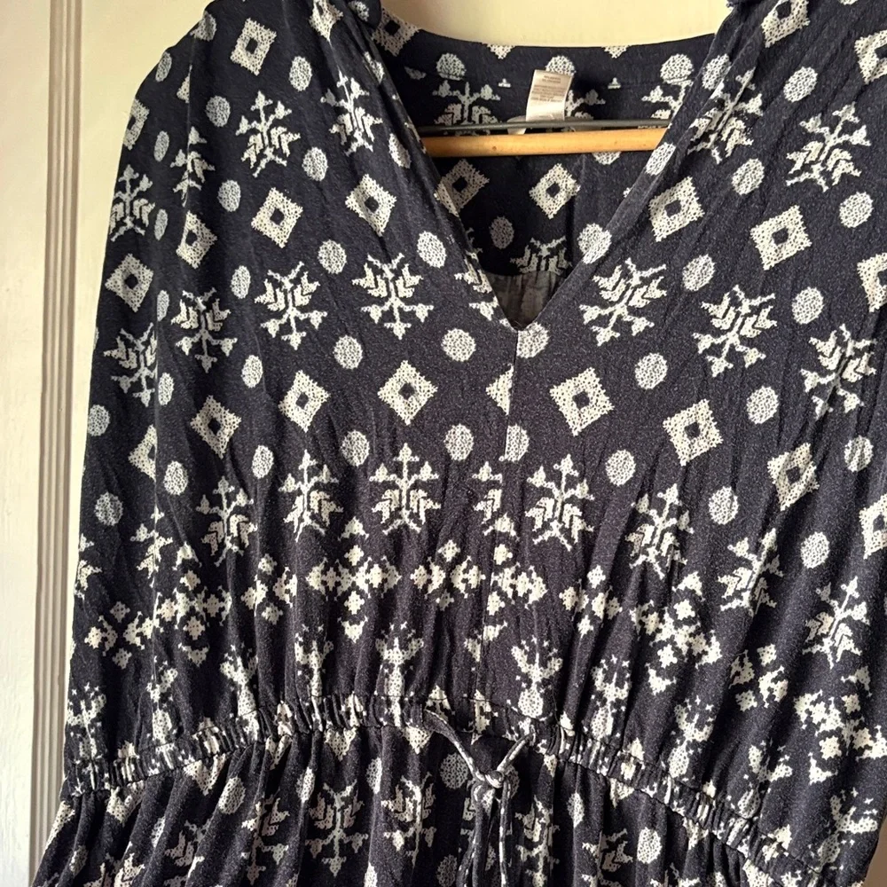 Easy Peasy Shift Dress - Picture 3 of 4